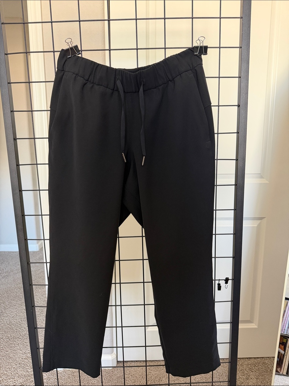 lululemon athletica Black Woman’s Drawstring trousers
